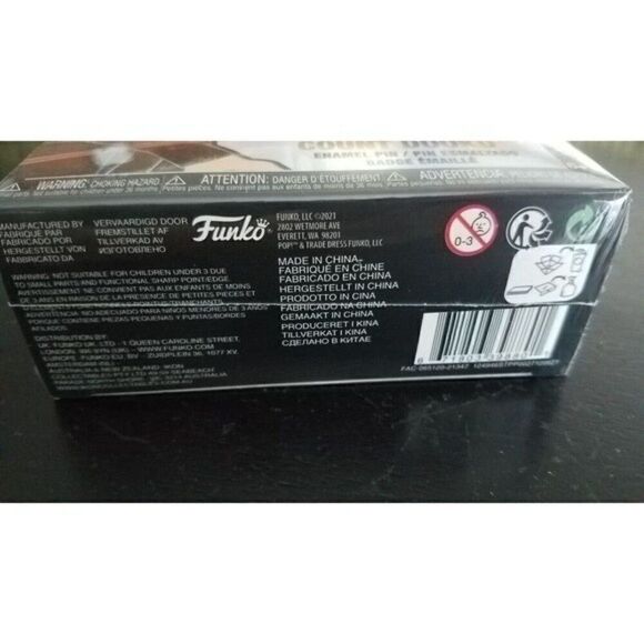 #22 Star Wars Count Dooku Funko Pop! Big Metal Enamel Pin Stand Included - Picture 2 of 7